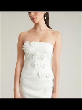 Strapless White Floral Appliqué Dress